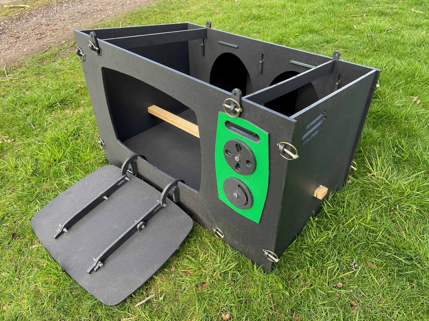 Vintage Style TV Chicken Coop