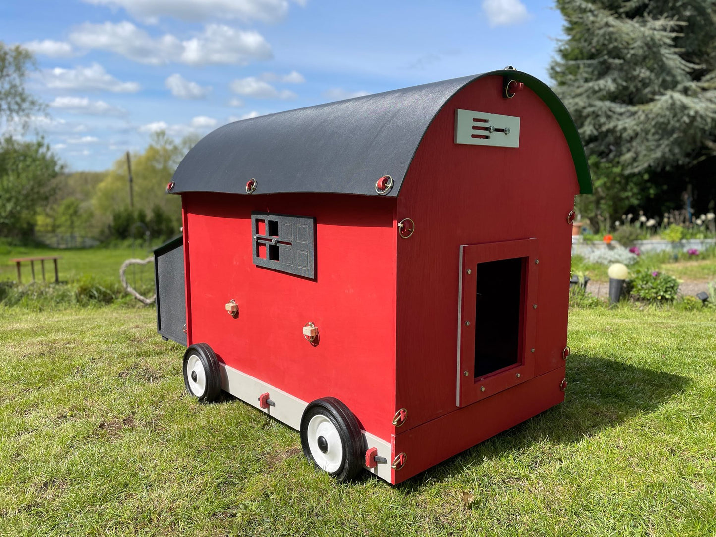 Custom Coloured Wooden Chicken Coop - ScandiLux